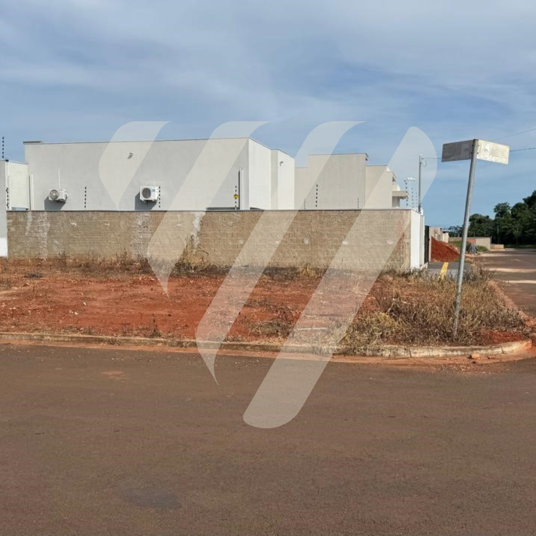 VENDE-SE TERRENO DE ESQUINA PARQUE DO BOSQUE